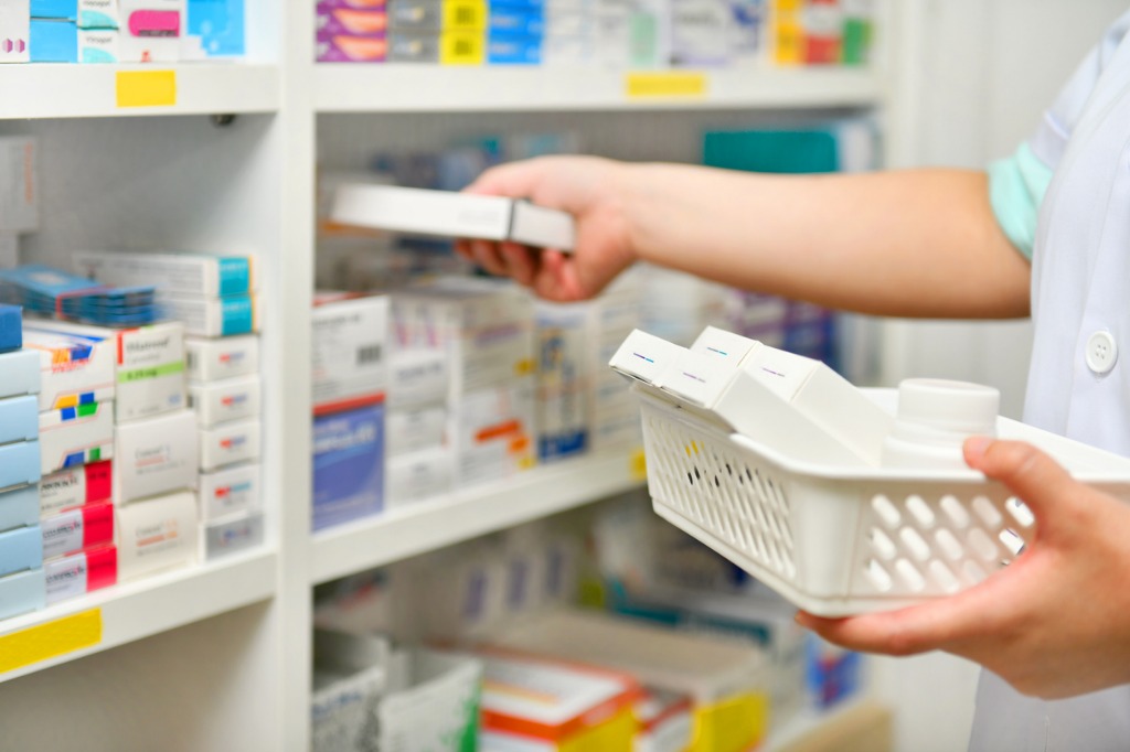 Saving Time and Money: The Advantages of a Prescription Tracking System for Your Pharmacy